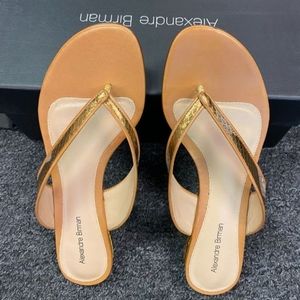 Brand New Alexandre Birman Size 7.5 Flat Sandals Natural Gold Honey(New In Box)